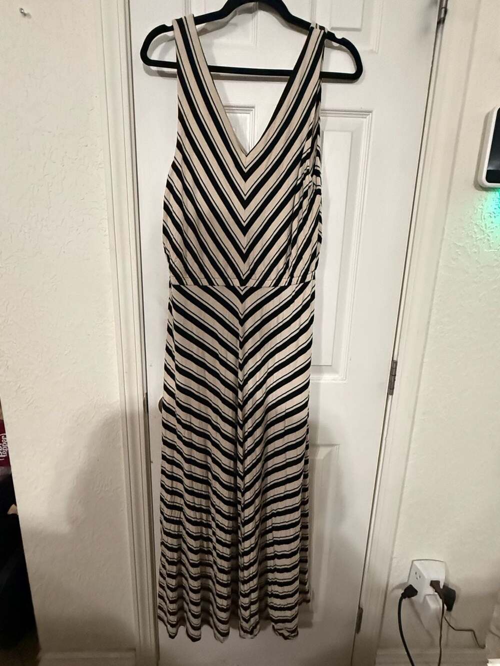 Calvin Klein Sleeveless V-Neck Striped Chevron Maxi Dress